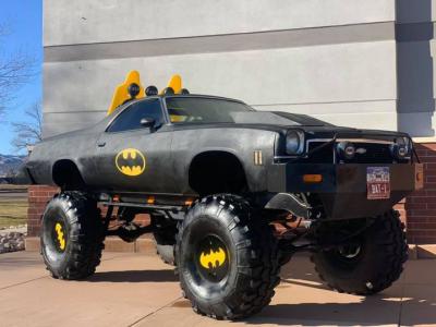 Batman 4x4-es pickupja – Videó!