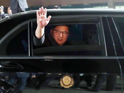 Kim Dzsong Unnak becsempészik a luxusautókat Észak-Koreába