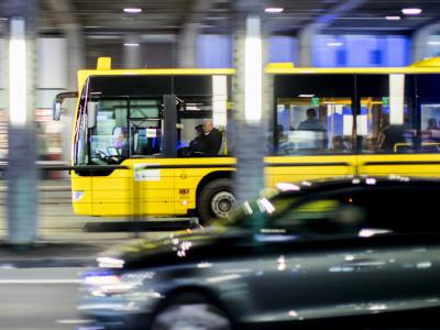 Aki 21 km/ó-val túllépi a sebességhatárt, ugrik a jogsija