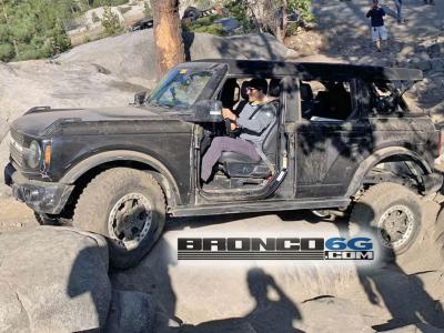 Sziklát mászni is tud az új Ford Bronco – videó