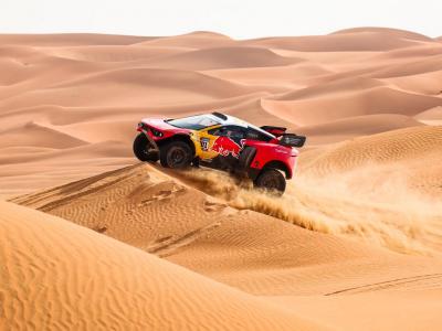 Dakar 2023: Loeb a csúcs, 12 mp a különbség a motorosoknál az első és a második között az utolsó szakasz előtt